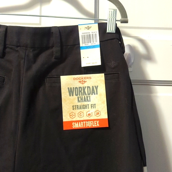 Dockers workday black khakis straight fit smart 360 Flex 36x30.  Brand ne… - Picture 5 of 6